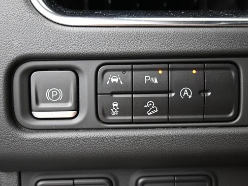 Used 2023 Chevrolet Suburban Premier AWD/4WD image 15