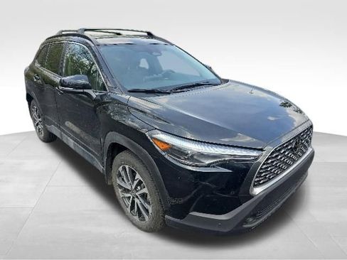 Used 2024 Toyota Corolla Cross XLE AWD/4WD image 10