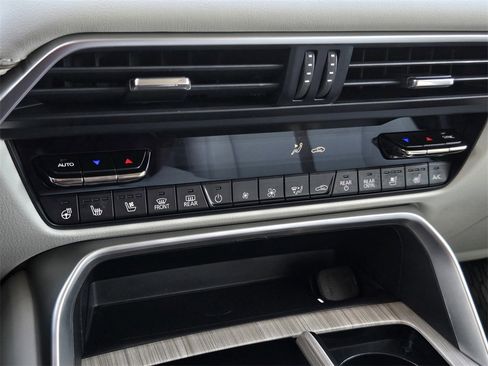 Certified 2025 MAZDA CX-90 3.3 Turbo w/ Premium Plus Pkg image 23