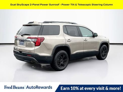 Used 2022 GMC Acadia AT4 w/ Technology Package AWD/4WD image 7