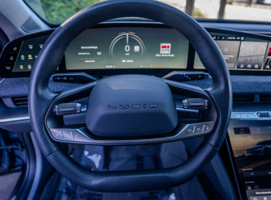 Used 2025 Lucid Air Pure RWD image 5