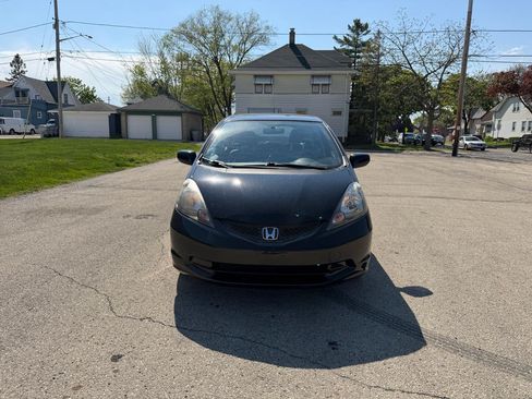 Used 2013 Honda Fit image 2