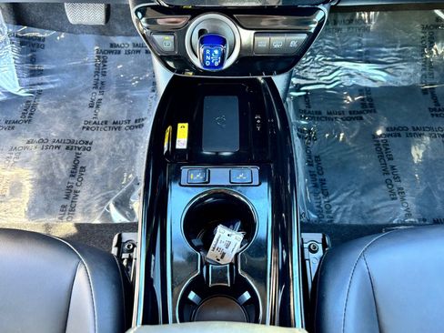 Certified 2022 Toyota Prius Prime XLE image 28