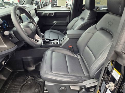 New 2025 Ford Bronco Big Bend image 8