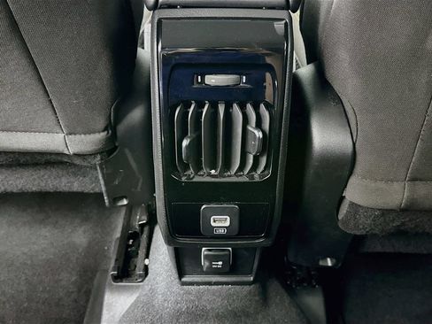 Used 2022 Jeep Compass Sport FWD image 23