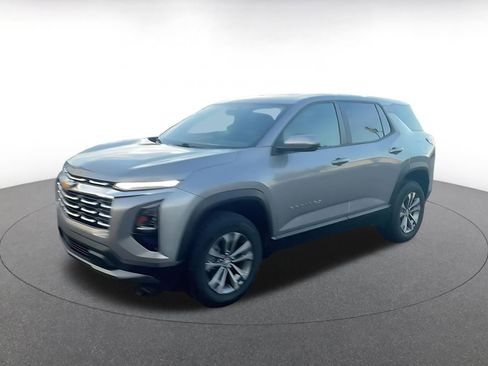 Used 2025 Chevrolet Equinox LT image 8