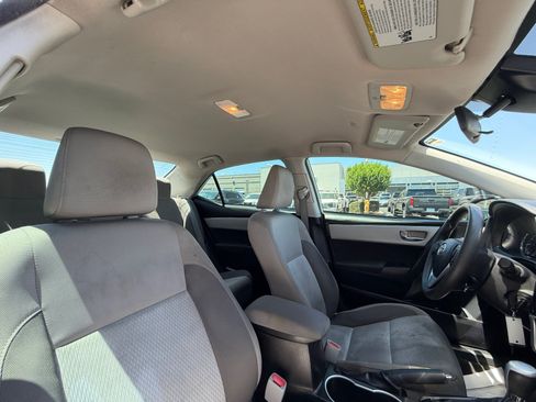 Used 2019 Toyota Corolla LE FWD image 19