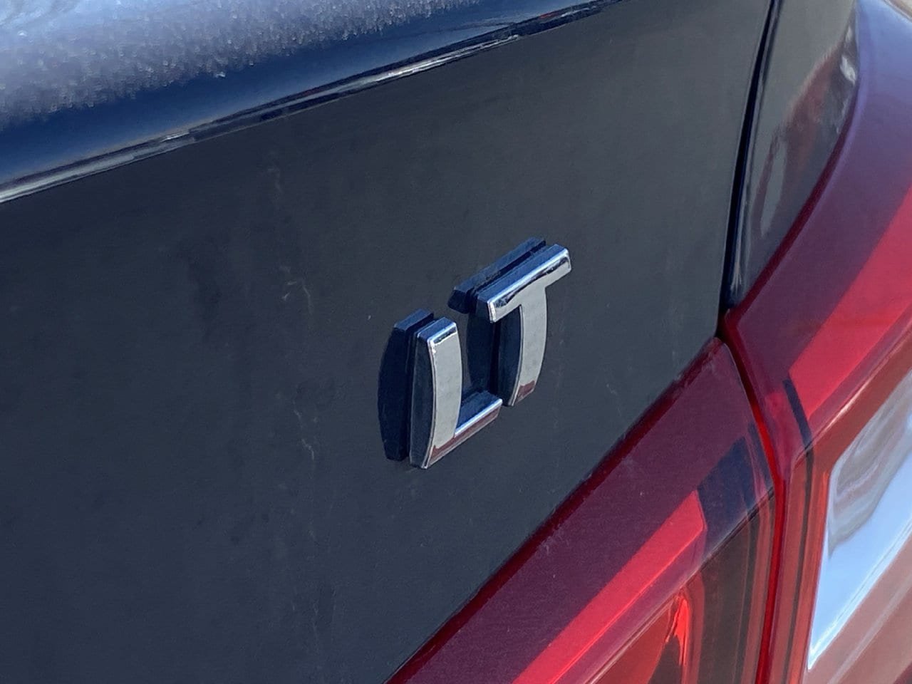 Used 2025 Chevrolet Malibu LT FWD image 6