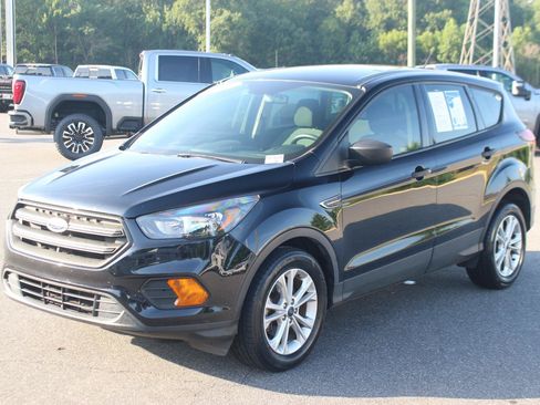 Used 2019 Ford Escape S FWD image 3