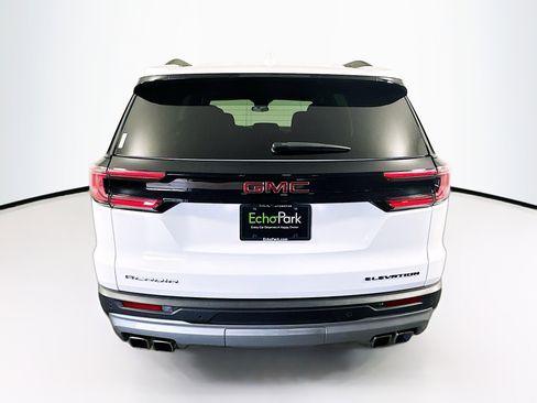 Used 2025 GMC Acadia Elevation image 7