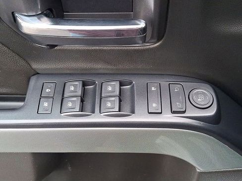 Certified 2018 Chevrolet Silverado 1500 LT w/ All Star Edition image 20