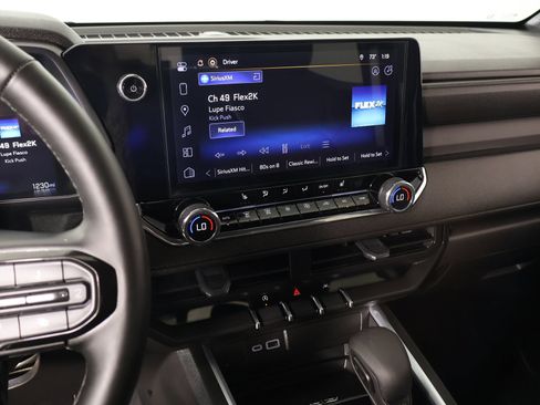 Used 2026 Chevrolet Colorado Trail Boss AWD/4WD image 5