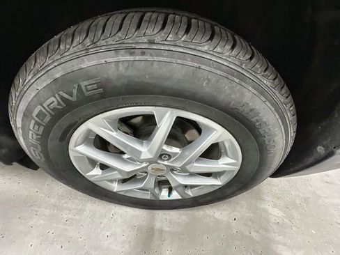 Certified 2023 Chevrolet Equinox LS w/ LS Convenience Package image 31