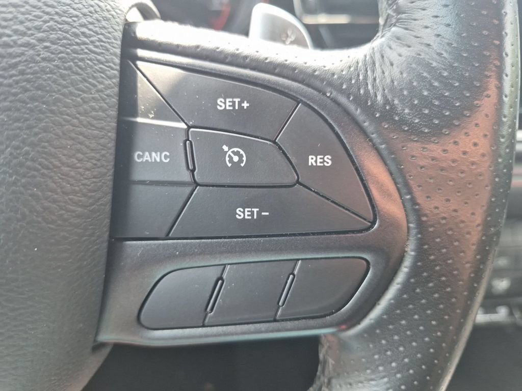 Used 2025 Dodge Durango GT RWD image 19