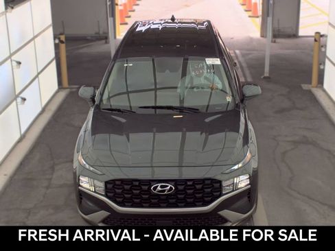 Used 2023 Hyundai Santa Fe SE FWD image 2