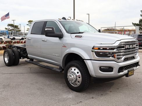 New 2026 RAM 5500 Big Horn image 3