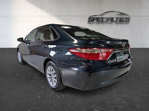 Used 2015 Toyota Camry LE FWD image 8