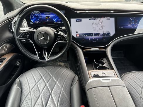 Used 2023 Mercedes-Benz EQS 580 4MATIC Sedan image 23