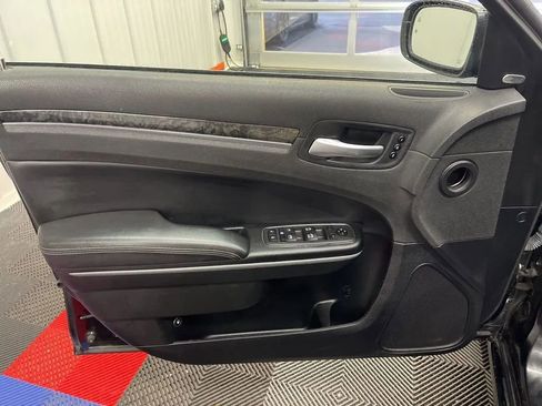 Used 2023 Chrysler 300 Touring L w/ Popular Equipment Group image 8