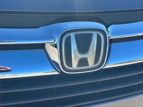 Used 2018 Honda Odyssey EX-L image 17