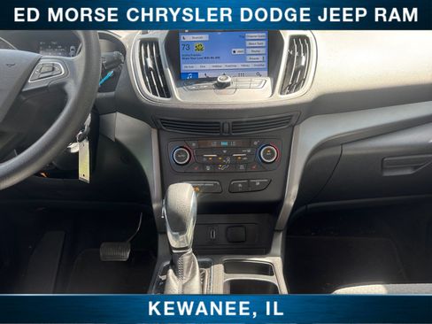 Used 2018 Ford Escape SE w/ Ford Safe & Smart Package AWD/4WD image 11