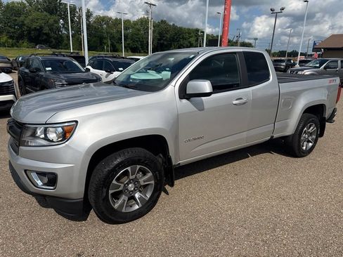Used 2016 Chevrolet Colorado Z71 AWD/4WD image 4