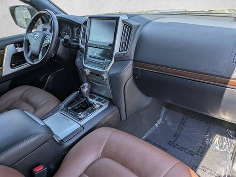 Used 2021 Toyota Land Cruiser AWD/4WD image 20
