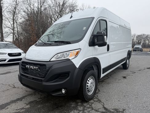New 2026 RAM ProMaster 2500 w/ Convenience Group image 3