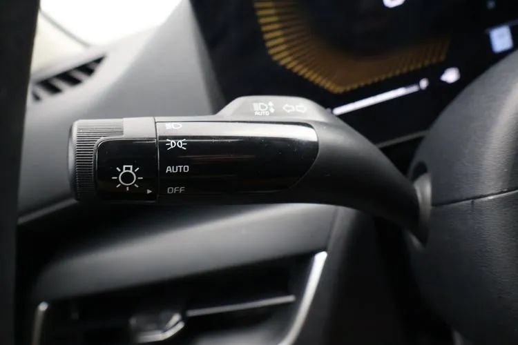 Used 2025 Kia K4 FWD image 24