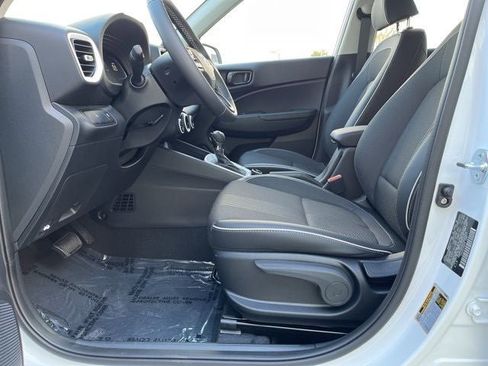 New 2026 Hyundai Venue SEL image 18