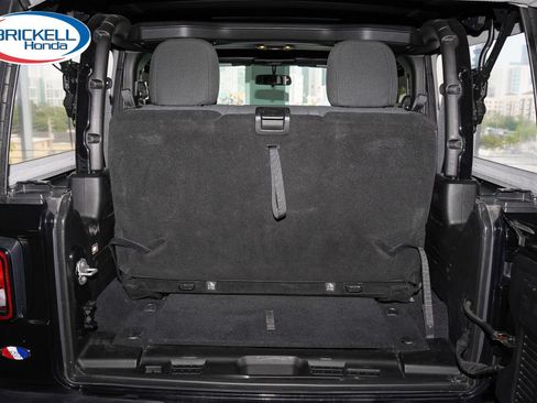 Used 2019 Jeep Wrangler Sport AWD/4WD image 9