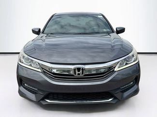 Used 2017 Honda Accord Sport Special Edition video 2