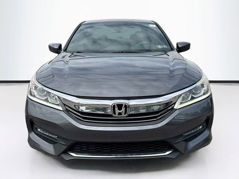 Used 2017 Honda Accord Sport Special Edition image 2