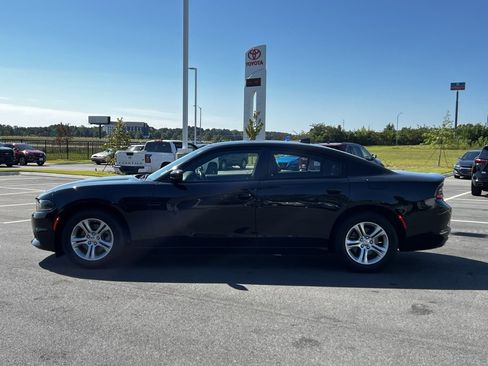 Used 2023 Dodge Charger SXT image 3