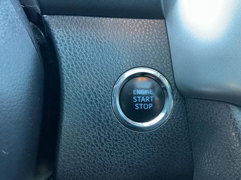 Used 2019 Toyota Highlander Limited Platinum image 30