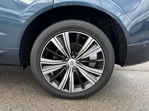 Certified 2023 Volvo XC60 B5 Plus w/ Climate Package image 31