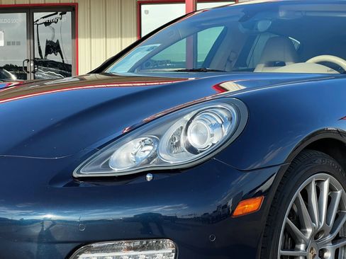 Used 2013 Porsche Panamera 4 Platinum Edition AWD/4WD image 5