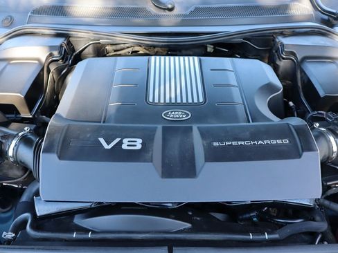 Used 2010 Land Rover Range Rover Sport Supercharged image 40