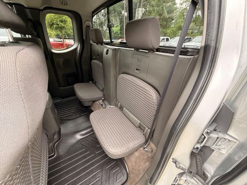Used 2013 Nissan Frontier SV RWD image 23
