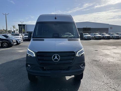 New 2025 Mercedes-Benz Sprinter 2500 image 2