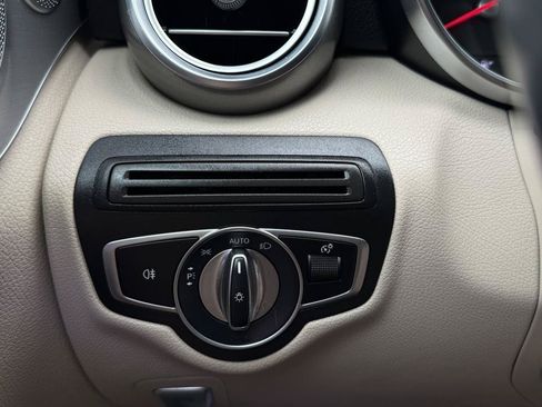 Used 2019 Mercedes-Benz C 300 4MATIC Cabriolet image 49
