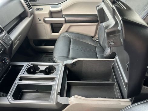 Used 2019 Ford F150 XLT w/ Equipment Group 302A Luxury AWD/4WD image 15