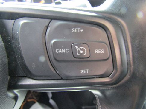 Used 2020 Jeep Wrangler Unlimited Sport S image 25