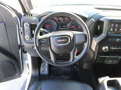 Used 2020 GMC Sierra 2500 4x4 Crew Cab w/ Convenience Package image 18