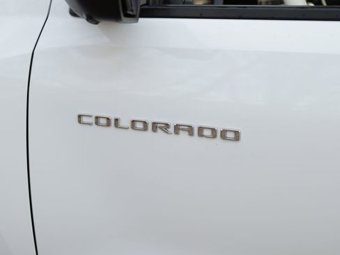 Certified 2023 Chevrolet Colorado Trail Boss w/ Technology Package AWD/4WD image 34