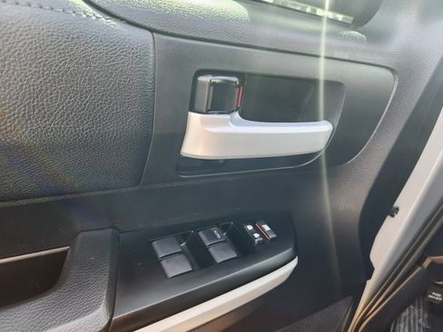 Used 2021 Toyota Tundra SR5 image 12