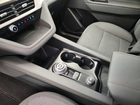 New 2026 Ford Explorer Active AWD/4WD image 16