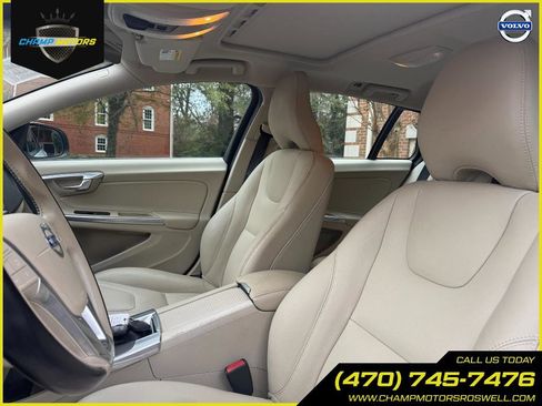 Used 2016 Volvo V60 T5 Premier image 20