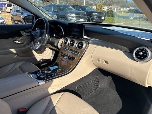 Used 2017 Mercedes-Benz C 300 4MATIC Sedan image 14
