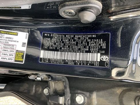 Used 2020 Toyota Corolla SE w/ Carpet Mat Package (TMS) image 29